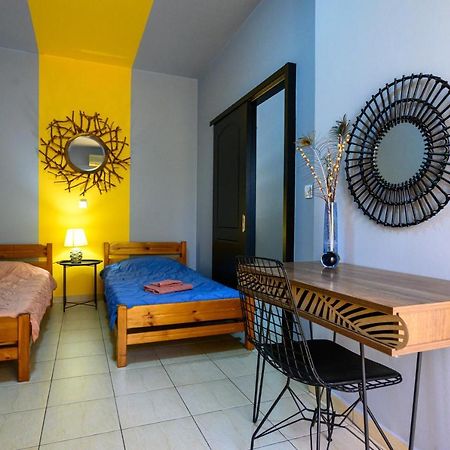 Rea Apartment II "1Minute From The Beach" Kalamáta Buitenkant foto