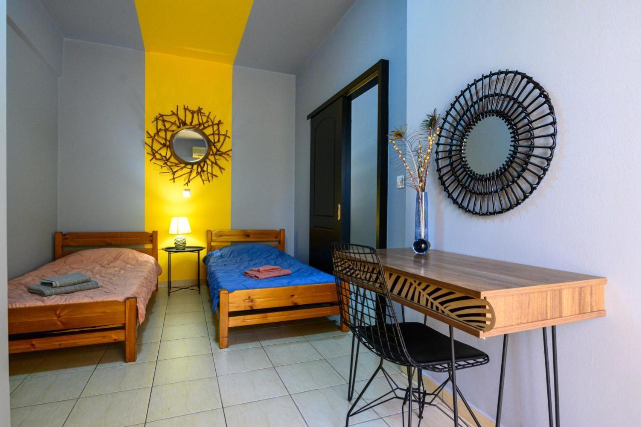 Rea Apartment II "1Minute From The Beach" Kalamáta Buitenkant foto